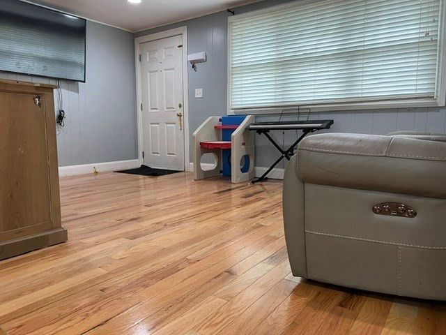 289 Burnham Road, Lowell, MA 01852
