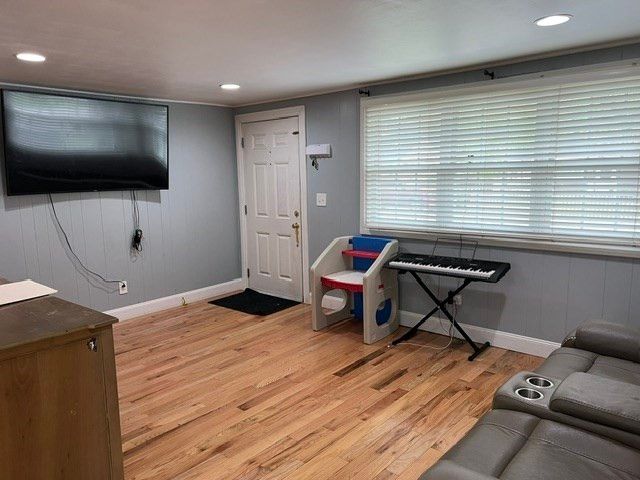 289 Burnham Road, Lowell, MA 01852