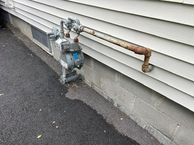 289 Burnham Road, Lowell, MA 01852