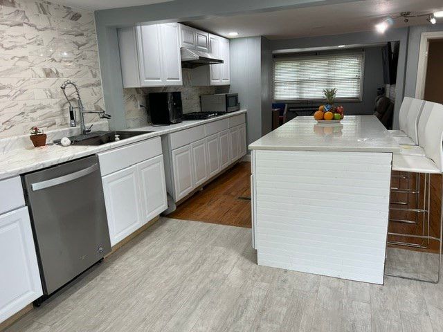 289 Burnham Road, Lowell, MA 01852
