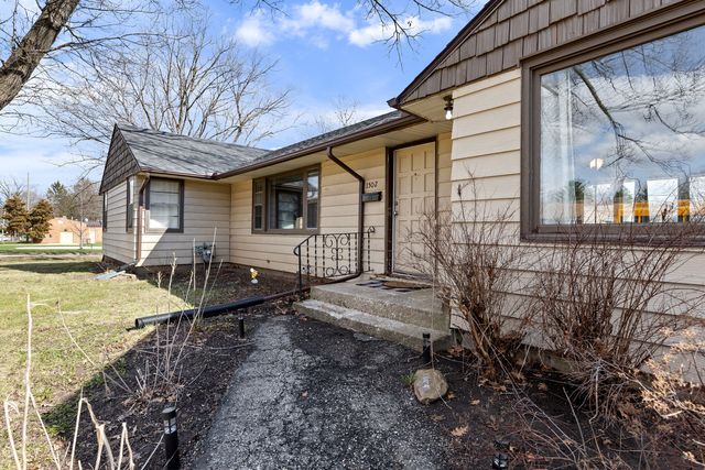 1502 River Bluff Boulevard, Rockford, IL 61103