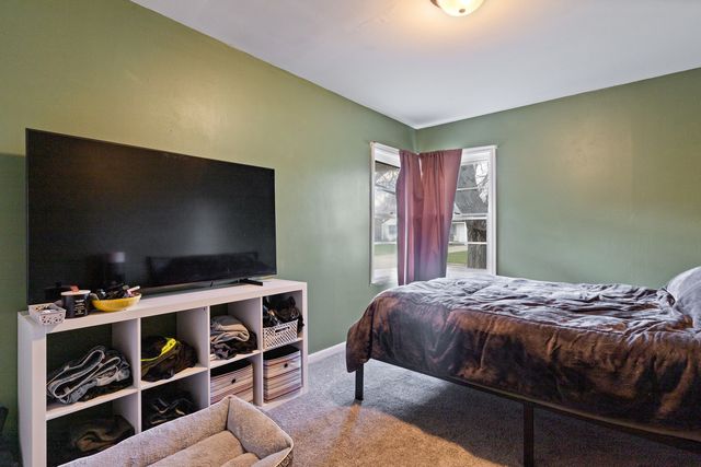 1502 River Bluff Boulevard, Rockford, IL 61103