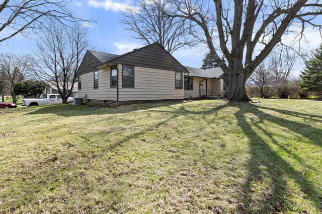 1502 River Bluff Boulevard, Rockford, IL 61103