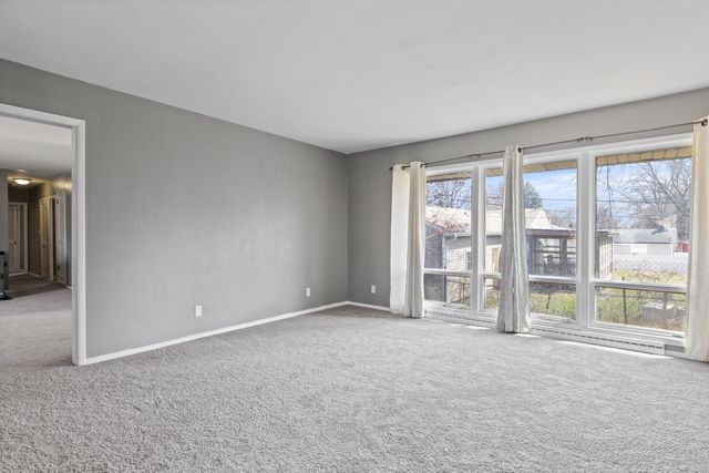 1502 River Bluff Boulevard, Rockford, IL 61103