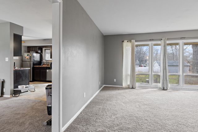 1502 River Bluff Boulevard, Rockford, IL 61103