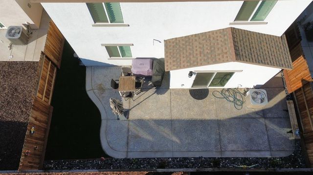 4230 Sierra St, Riverbank, CA 95367