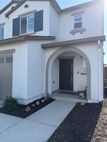 4230 Sierra St, Riverbank, CA 95367