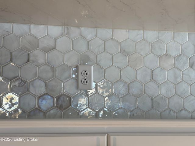 200 Wendover Ct, Bardstown, KY 40004