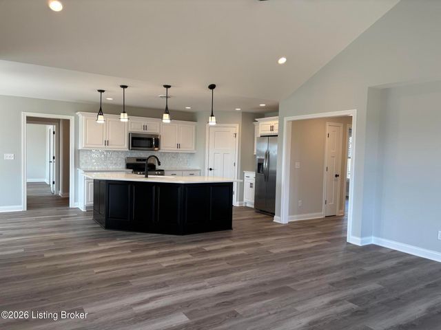 200 Wendover Ct, Bardstown, KY 40004