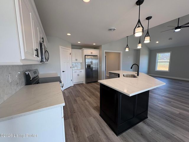 200 Wendover Ct, Bardstown, KY 40004