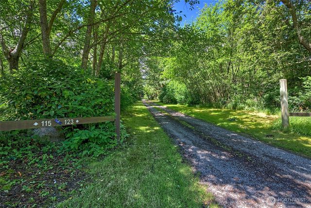 115 Kahlua Court, Camano Island, WA 98282