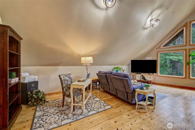 115 Kahlua Court, Camano Island, WA 98282