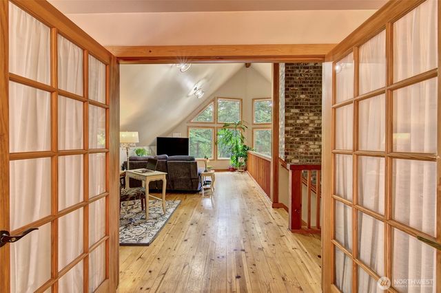 115 Kahlua Court, Camano Island, WA 98282