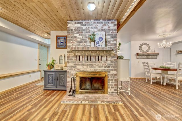115 Kahlua Court, Camano Island, WA 98282