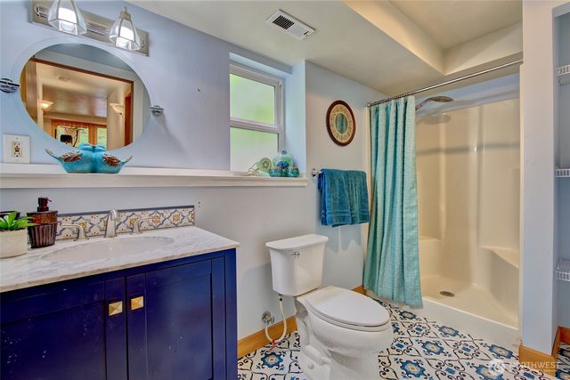 115 Kahlua Court, Camano Island, WA 98282