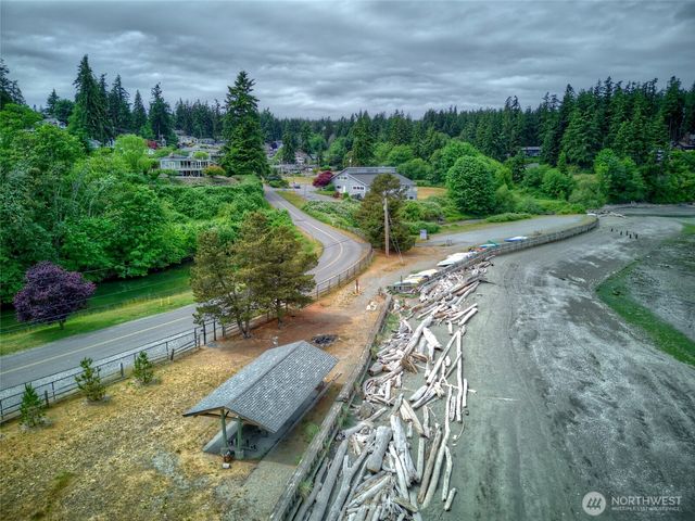 115 Kahlua Court, Camano Island, WA 98282
