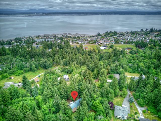 115 Kahlua Court, Camano Island, WA 98282