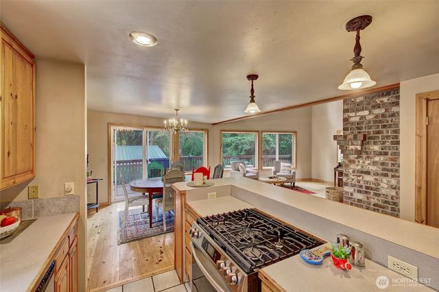 115 Kahlua Court, Camano Island, WA 98282
