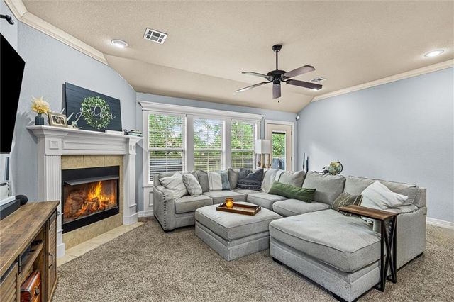 63 E Madrid Street, Fayetteville, AR 72703