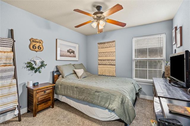 63 E Madrid Street, Fayetteville, AR 72703