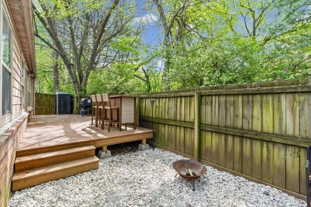 63 E Madrid Street, Fayetteville, AR 72703