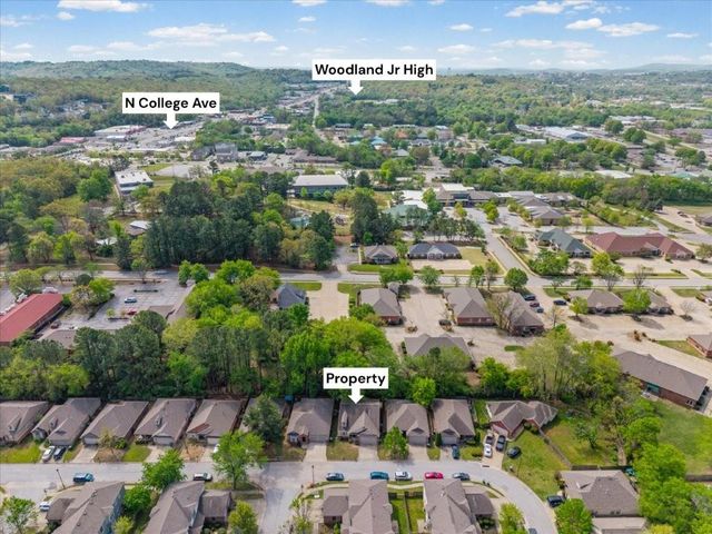 63 E Madrid Street, Fayetteville, AR 72703