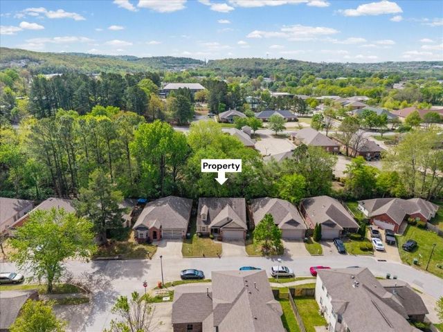 63 E Madrid Street, Fayetteville, AR 72703