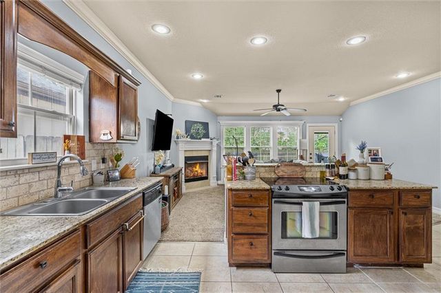 63 E Madrid Street, Fayetteville, AR 72703
