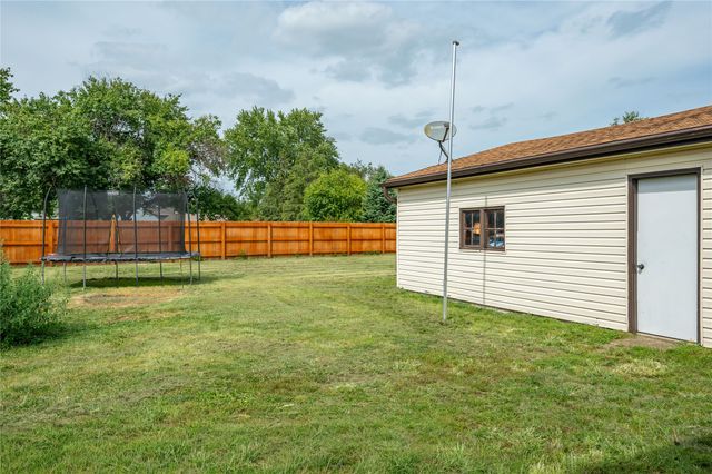 1201 4th Street NW, Altoona, IA 50009