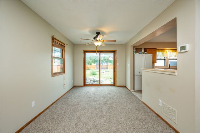 1201 4th Street NW, Altoona, IA 50009
