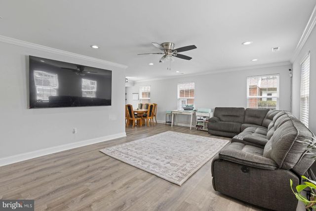 1718 PINEWOOD DR, Baltimore, MD 21222