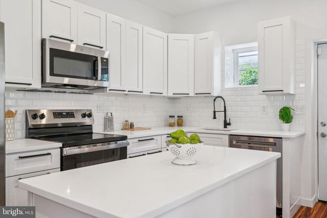 1634 N DOVER ST, Philadelphia, PA 19121