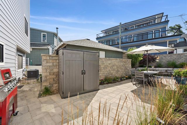 78 Esplanade Place, South Haven, MI 49090