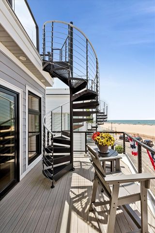 78 Esplanade Place, South Haven, MI 49090