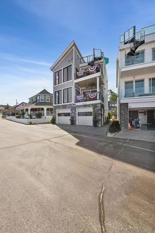 78 Esplanade Place, South Haven, MI 49090