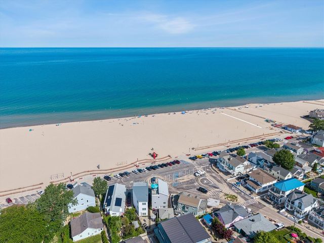78 Esplanade Place, South Haven, MI 49090