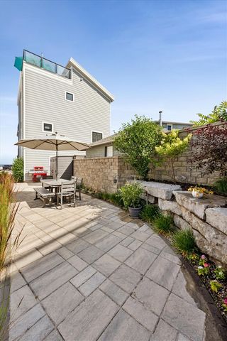 78 Esplanade Place, South Haven, MI 49090