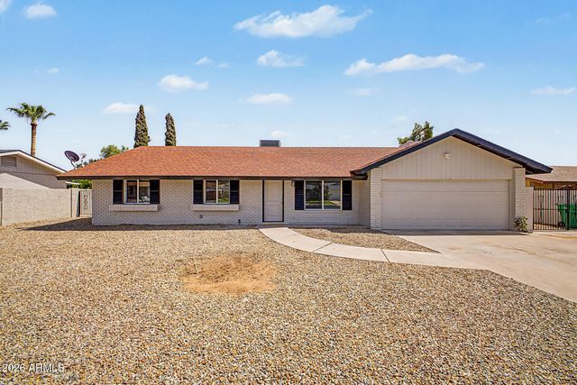 2845 E GLENCOVE Street, Mesa, AZ 85213