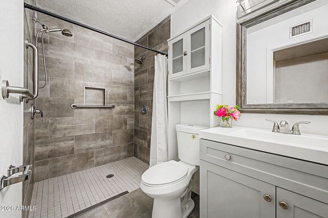 2845 E GLENCOVE Street, Mesa, AZ 85213