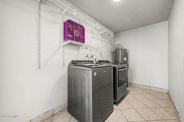 2845 E GLENCOVE Street, Mesa, AZ 85213