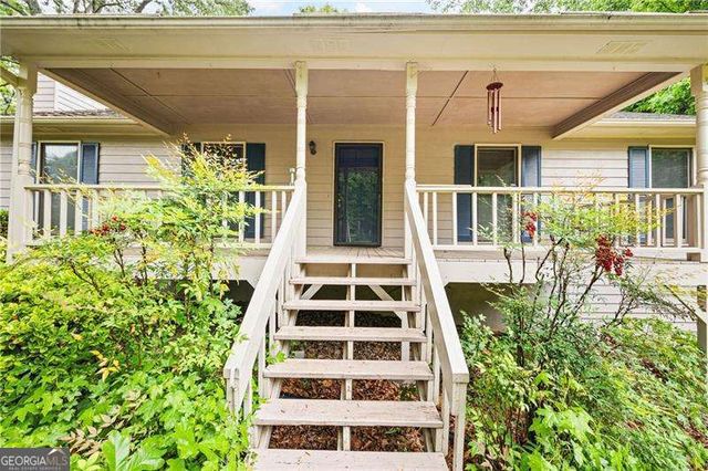 291 Crabapple Court, Powder Springs, GA 30127