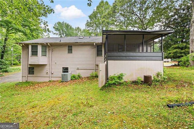 291 Crabapple Court, Powder Springs, GA 30127