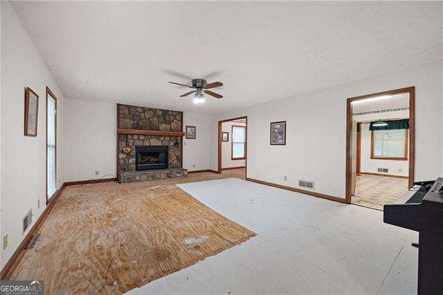 291 Crabapple Court, Powder Springs, GA 30127