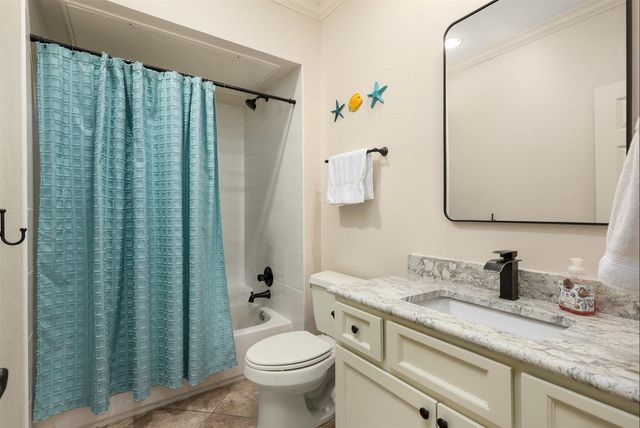 7000 Seawall Boulevard 721, Galveston, TX 77551