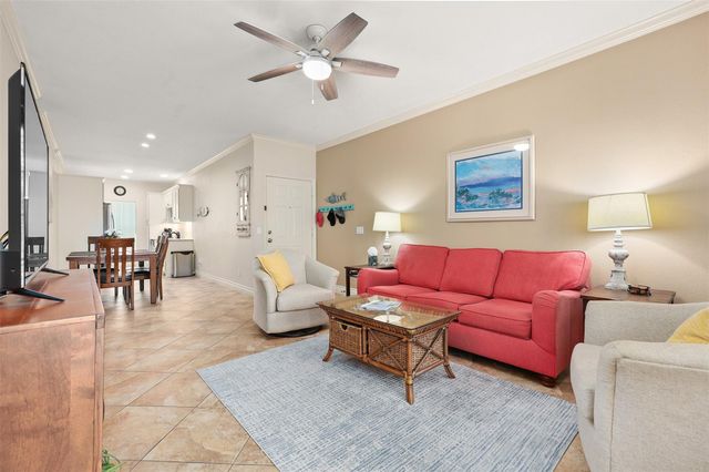 7000 Seawall Boulevard 721, Galveston, TX 77551
