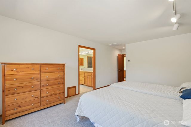 1826 Browns Point Boulevard, Tacoma, WA 98422