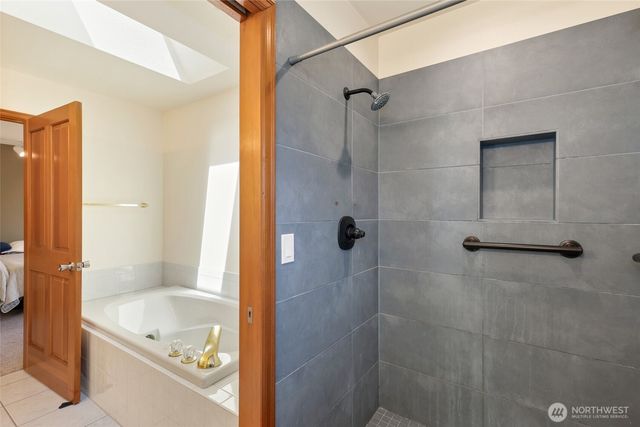 1826 Browns Point Boulevard, Tacoma, WA 98422