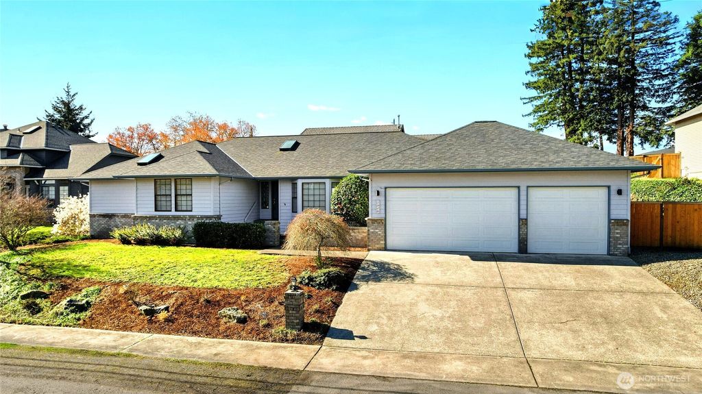 1826 Browns Point Boulevard, Tacoma, WA 98422