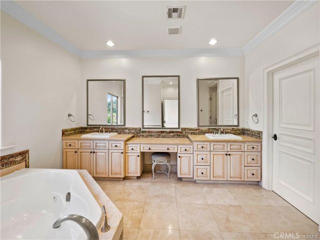 14739 Hesby, Sherman Oaks, CA 91403