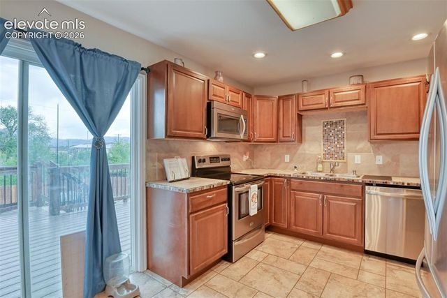934 Potter Drive, Colorado Springs, CO 80909